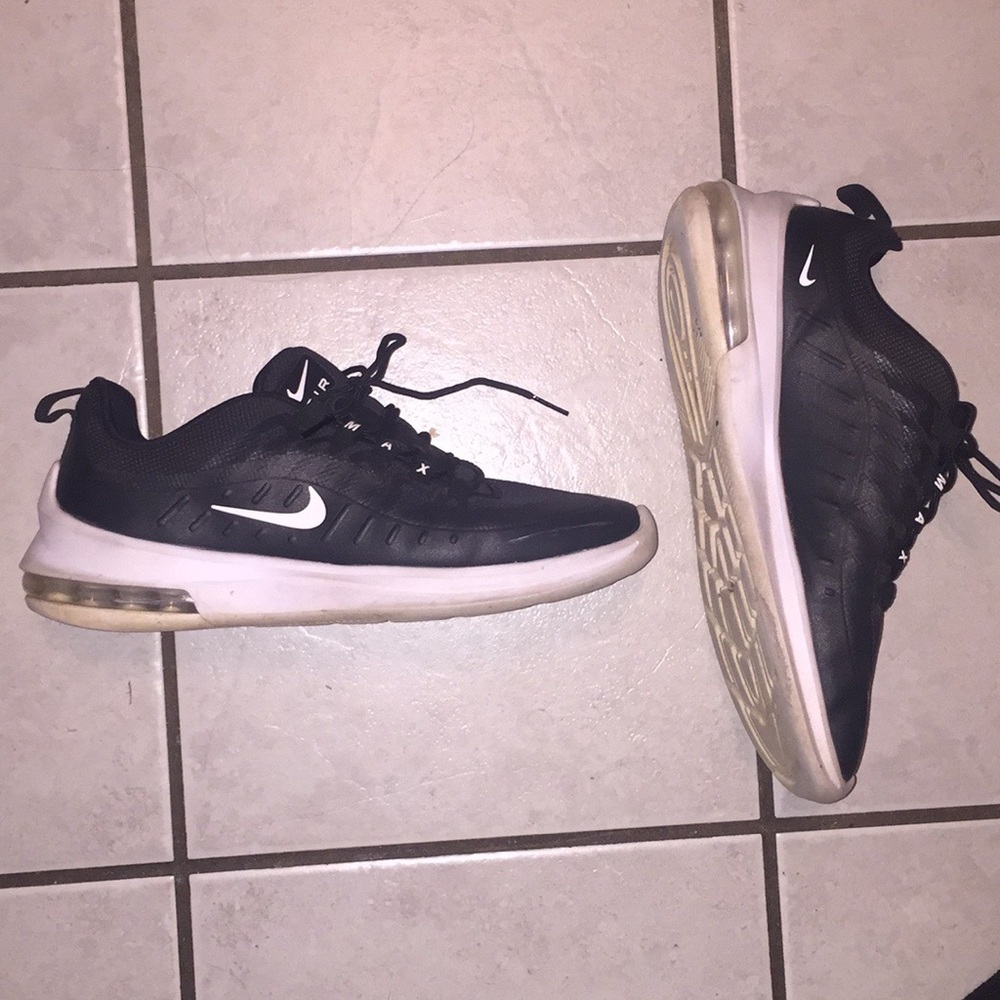 Nike Air Max Axis
